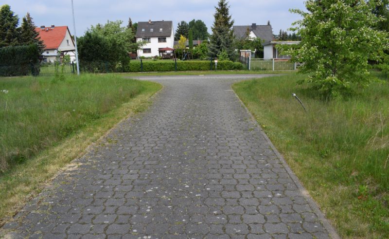 ruhiges Baugrundstück im Bebauungsgebiet in Chemnitz 4 km Nördlich vom Zentrum