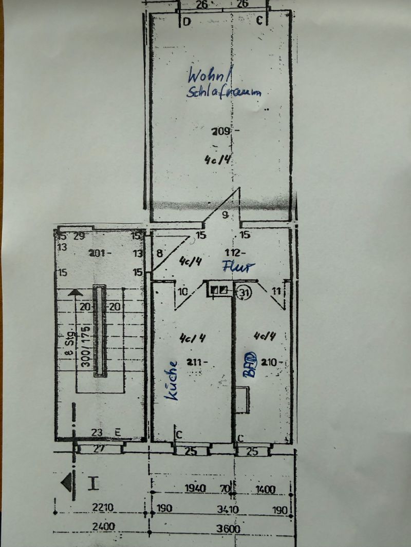 Einraumwohnung mit Einbauküche und PKW Stellplatz in Grüner Lage
