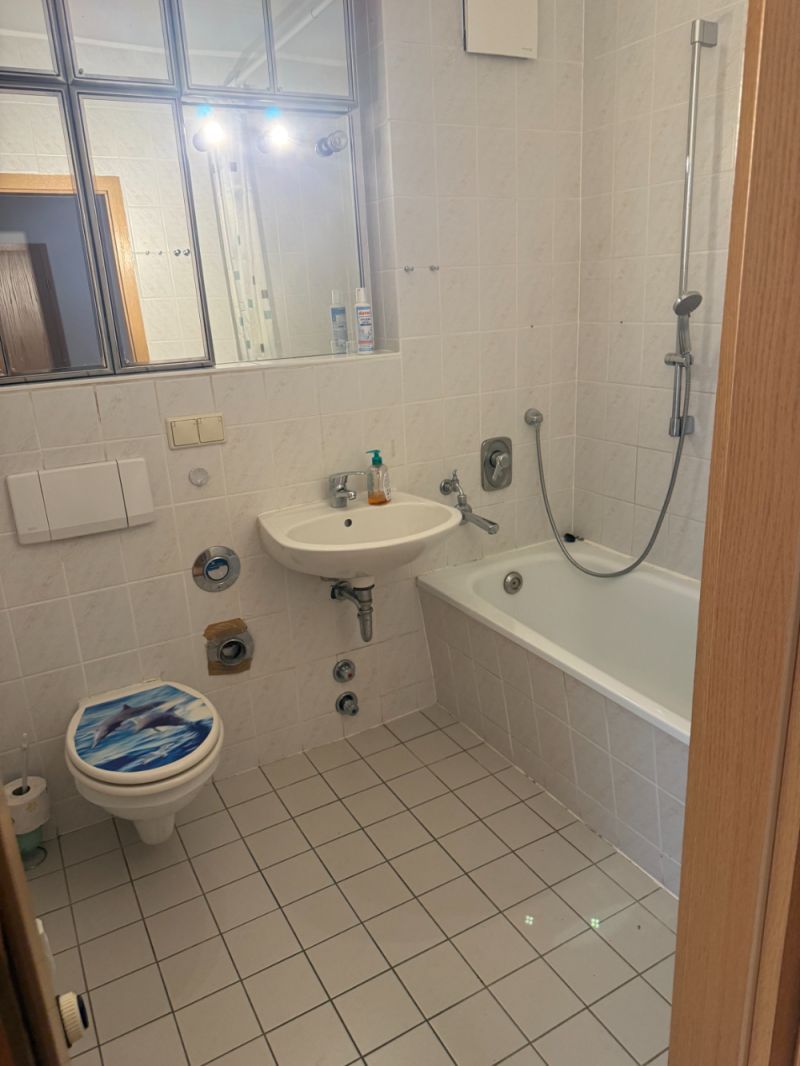 Wohnung mit Balkon und EBK